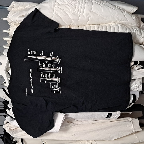 NASA T-shirt Size Large - Picture 2 of 3
